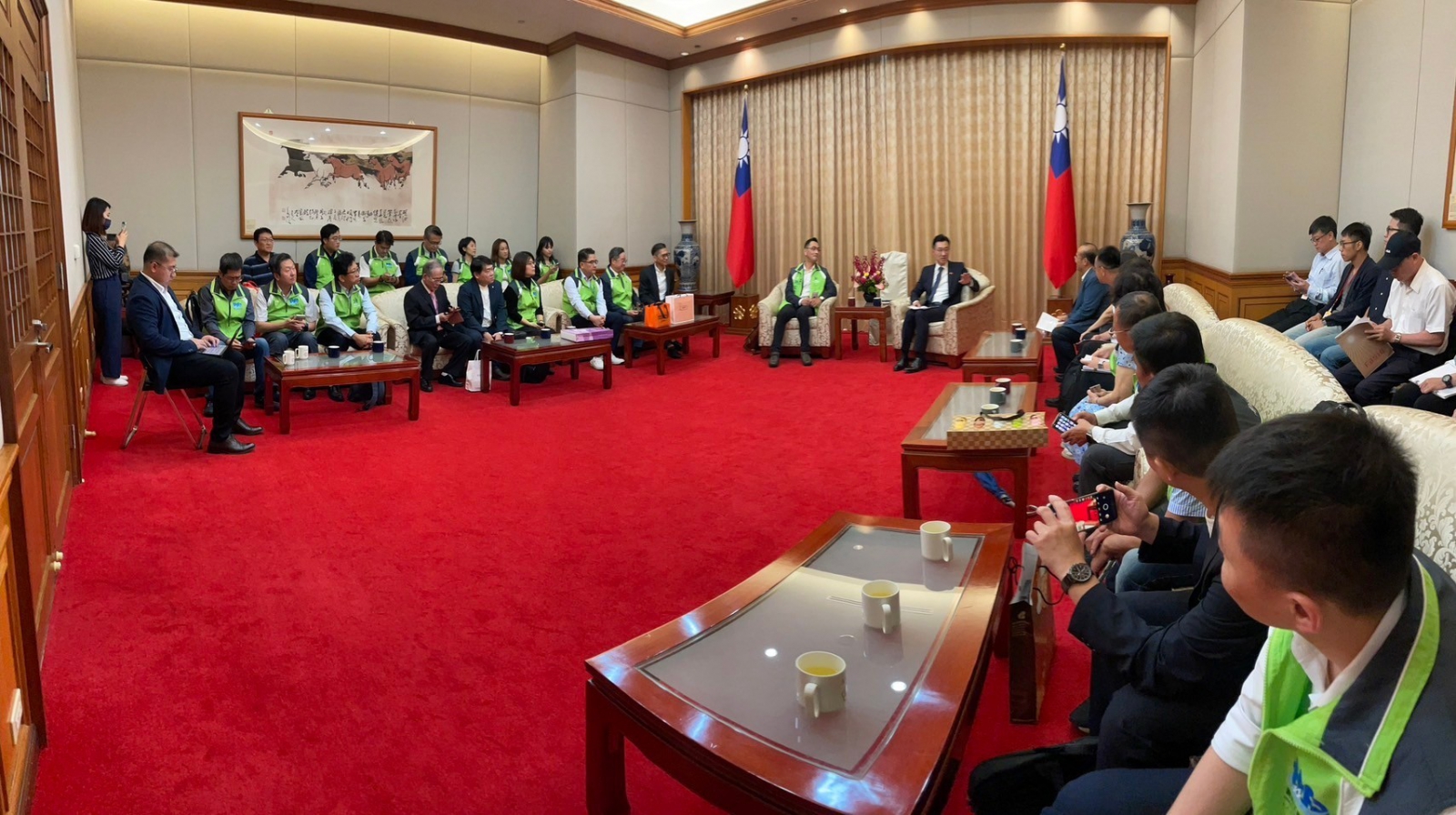 拜會行程合照02